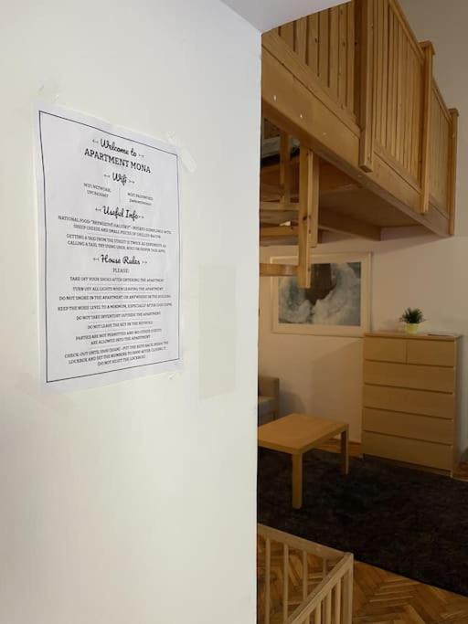 Apartment Mona In The Palace ! Pressburg